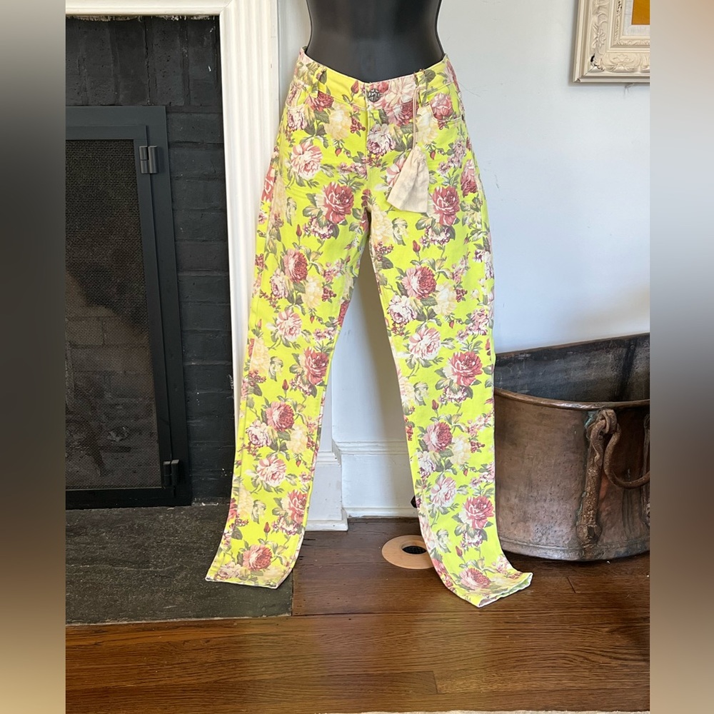NWT vanilla star skinny jeans floral printed y2k printed look